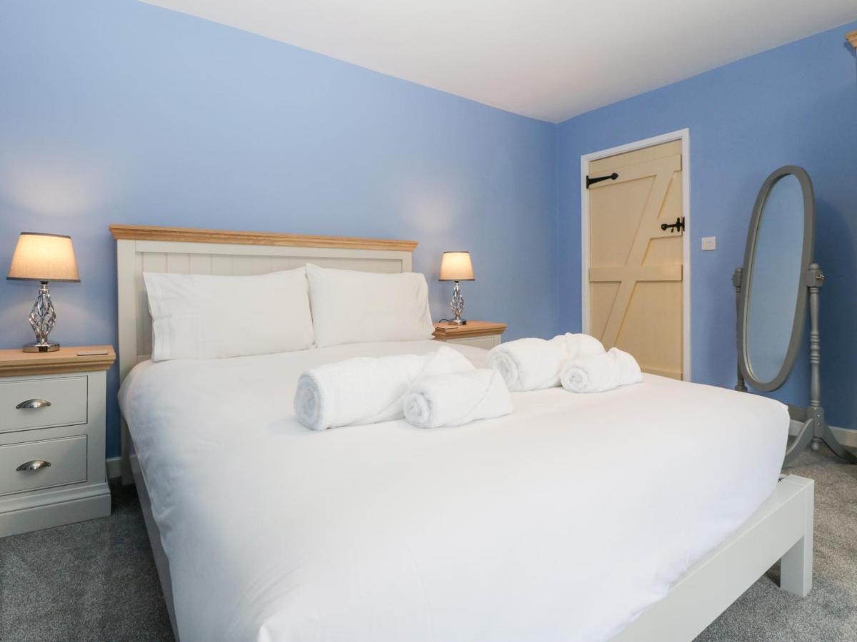 Holiday home Granary Warminster